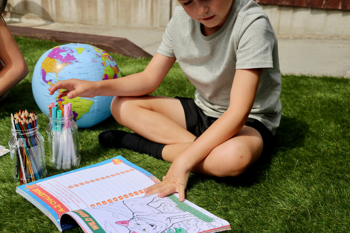 Colour the World Activity Book: Spain